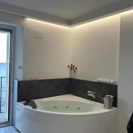 U Scrusciu D'u Mari Luxury * 切法卢